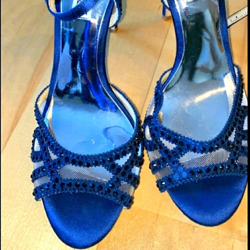 Badgley Mischka Tansy Ankle-Strap Evening Sandals - Picture 8 of 11